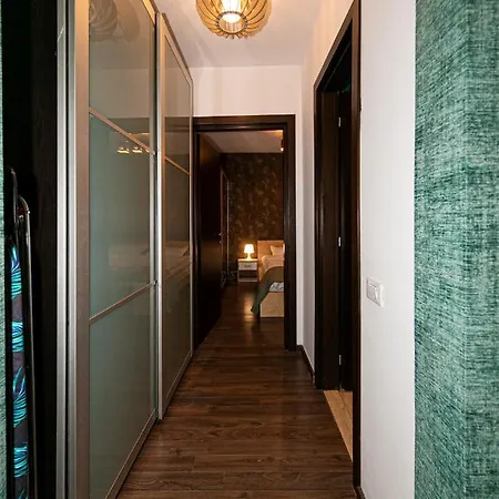 Tayeb Apartment *